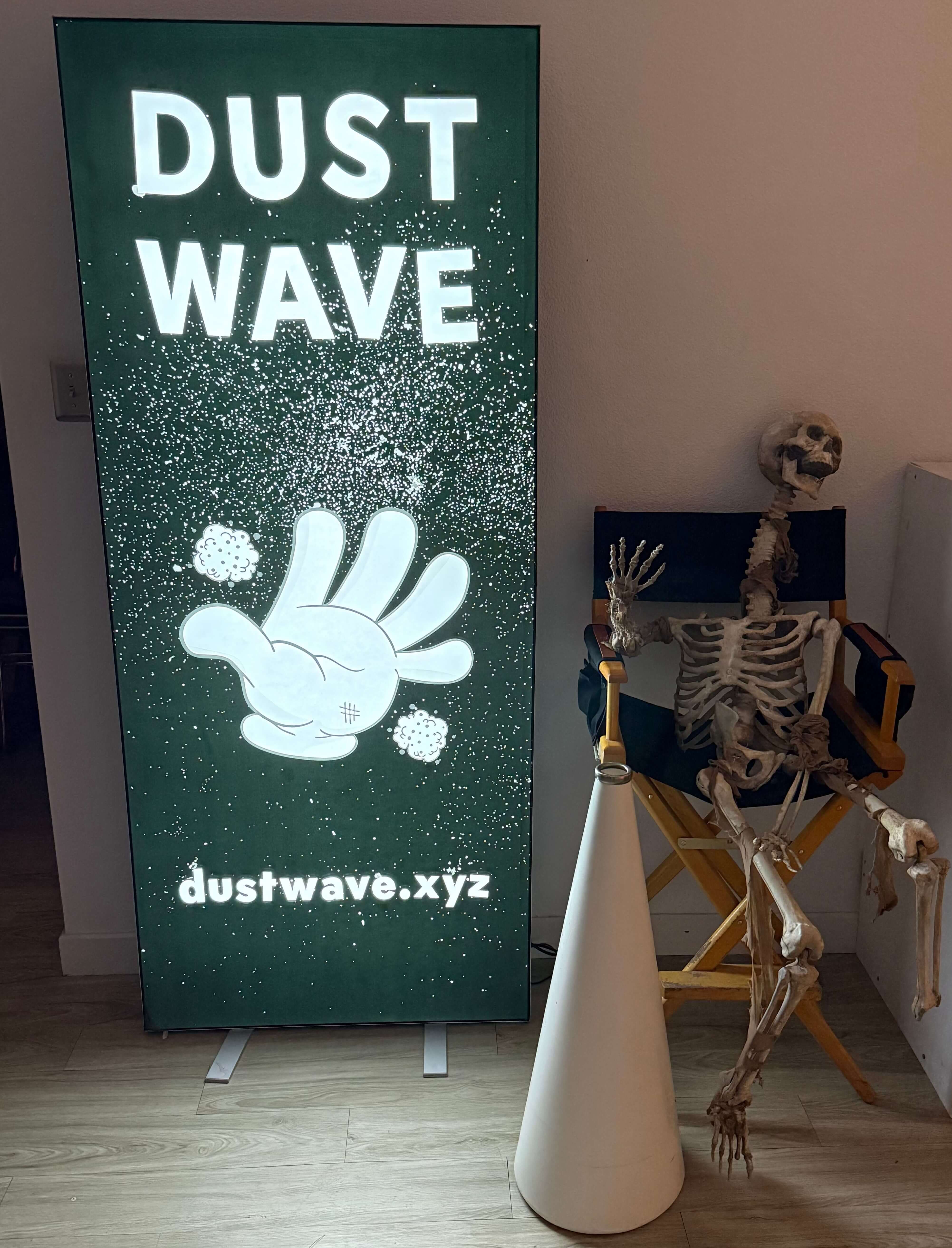 Dust Wave Microcinema